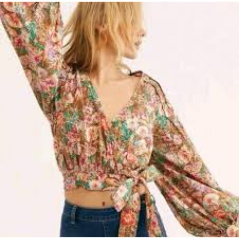 Free People Size S Party Playlist Wrap Blouse Cropped Long Sleeve Blouse Floral